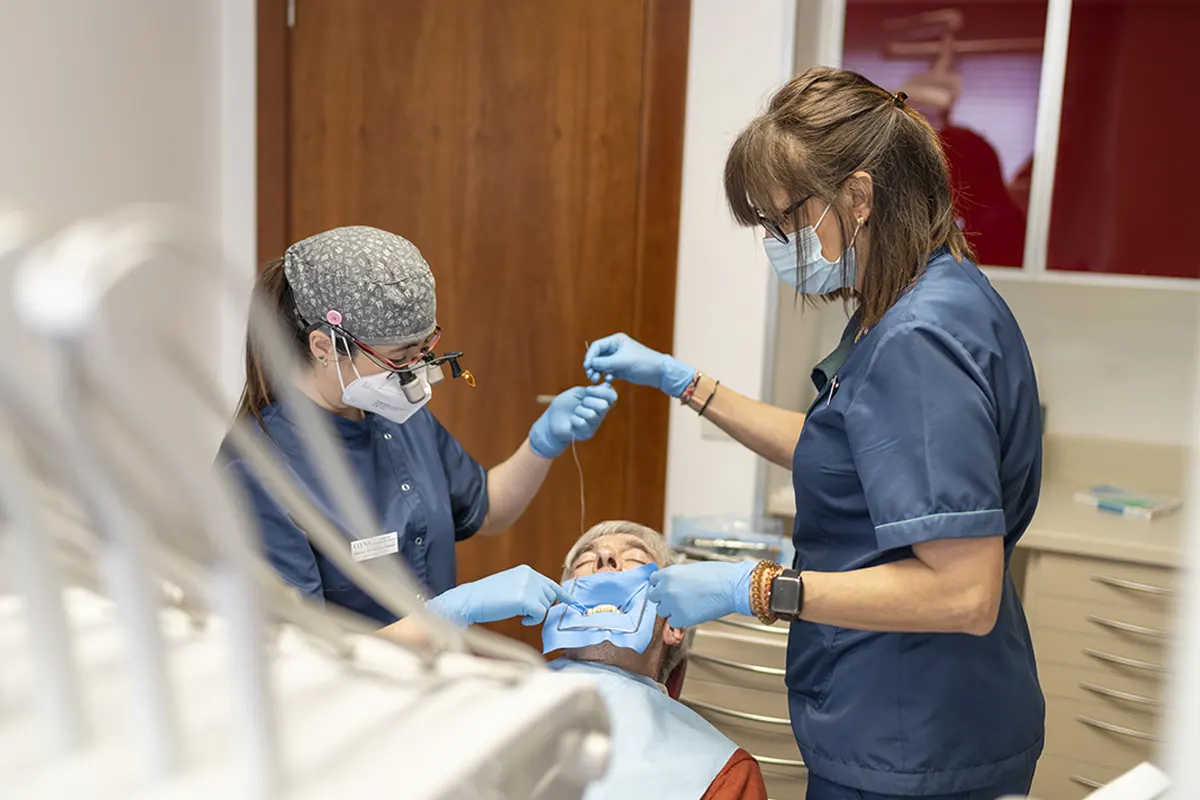 Implantes en clínica Iturralde